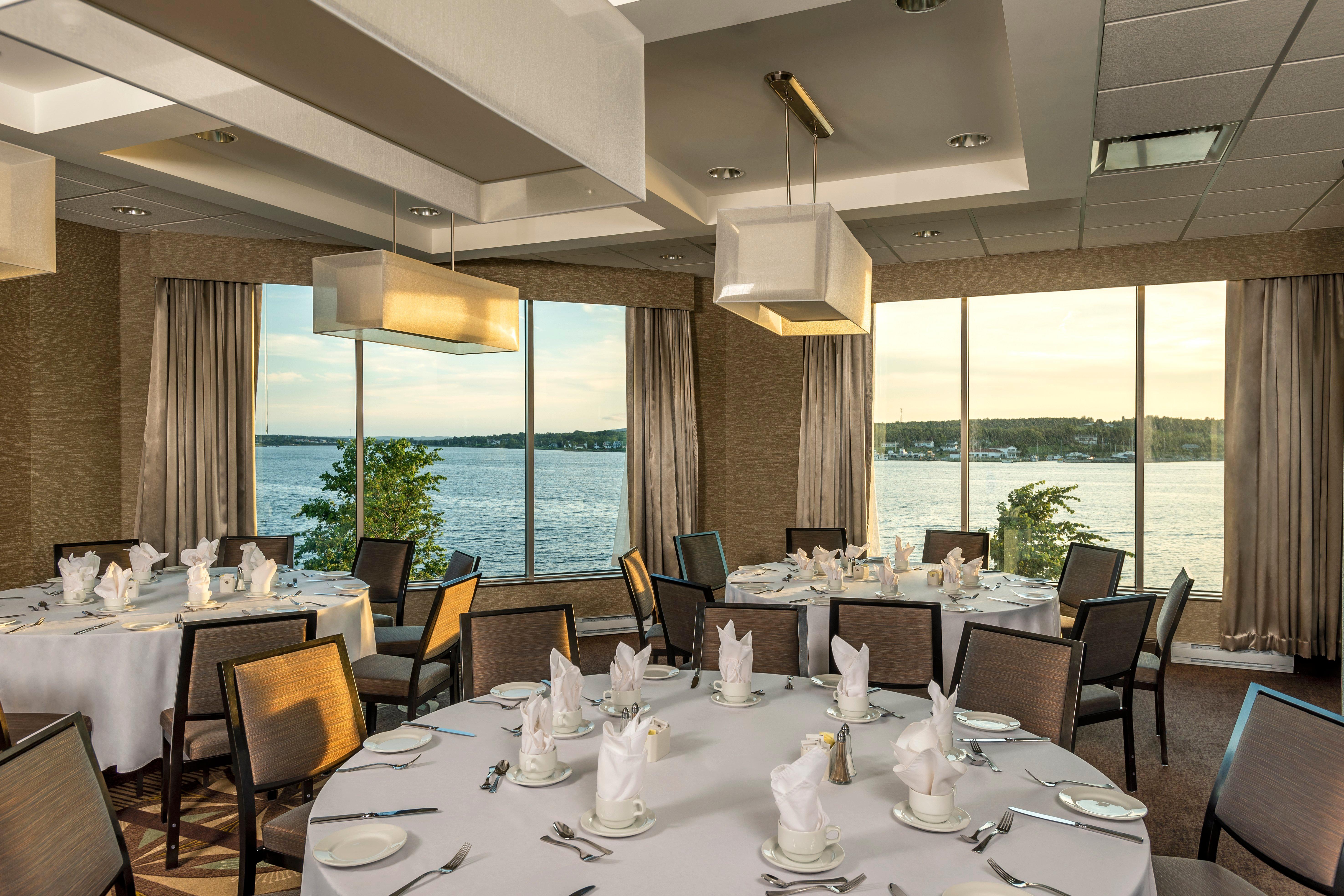 Holiday Inn Sydney - Waterfront By Ihg Exterior photo